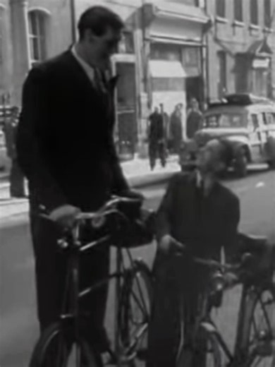 Vidéos de Histoires•°☆°•Anciennes (@histoires_de_notre.monde) avec son original - Phil Smith