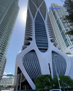 Edificio One Thousand Museum, uno de los más altos y caros de Miami 😍 | Cuba en Miami