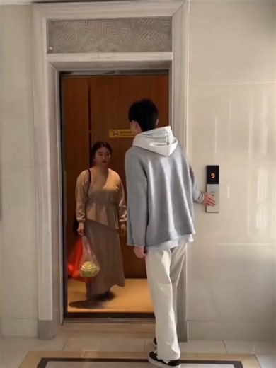 Semprot Busa Toilet untuk Bau Segar Instan