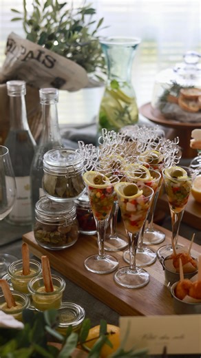 パエリアとピンチョスの料理教室/フィンガーフードの資格が取れるサロン/千葉県浦安市 | 💎イベントのお知らせ💎 フィンガーフード・スタイリスト資格講座のディプロマ講師7名によるイベントが開催されます。 題して 【フィンガーフードとテーブルスタイリングの世界】 各講師が魅せるフィンガーフードの世界を存分にお楽しみください。... | Instagram