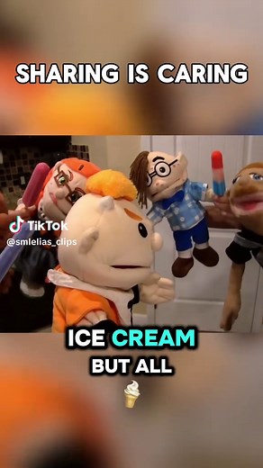 What is Cody doing in the back? #sml #smlfunnymoments #smlbestmoments #jeffy #fypシ #fyp