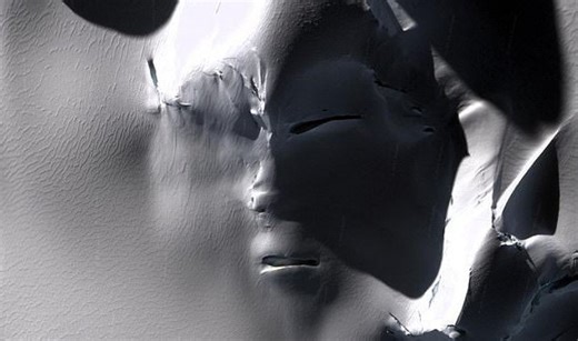 Massive alien face spotted in Antarctica snow