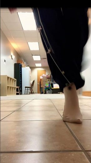 All the pretty girls walk like this trend! #Ballet #PremierBallet #freinds #LifewithMia