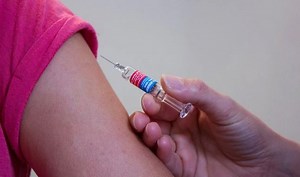 Coronavirus Vaccination: WHO Official Warns of Continued COVID Transmission After Inoculation
