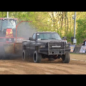 477K views · 4.4K reactions | Check out this 2nd gen Cummins work stock pulling truck yank the sled #cummins #diesel #truckpull | BUILT Diesel MAFIA | Facebook
