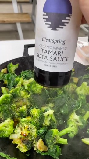 Delicious Garlic Broccoli and Spinach Recipe