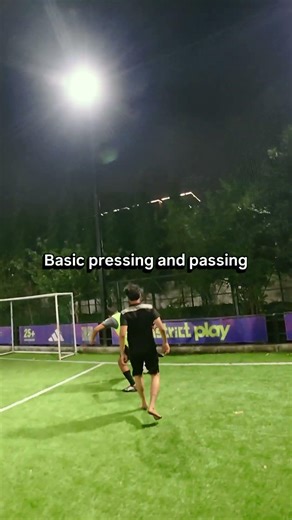 Transition perfection 🔄. Winning the ball is only half the job—the pass counts. 🎯 #Gegenpressing