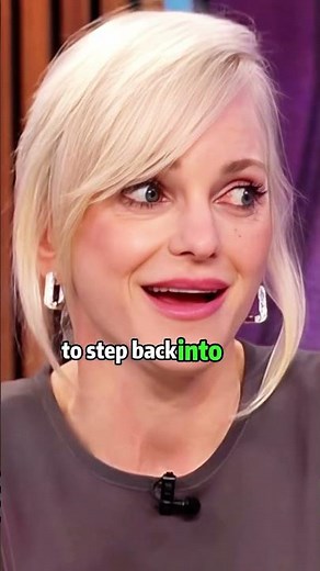 Why does 49-year-old Anna Faris look like a completely different person?