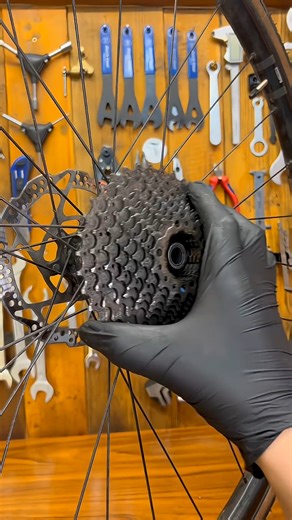 How to Clean Your Drivetrain Like a Pro | Bike Heritage