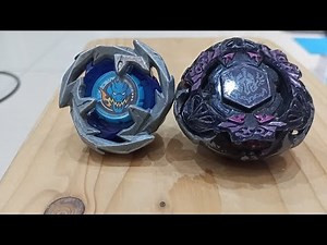 ［戰鬥陀螺系列］蒼龍神劍 VS 重裝黑騎士（重力英仙）。黑須艾克斯 VS 朱麗斯•凱薩