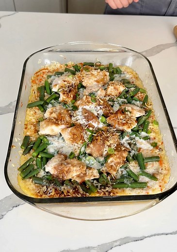 474K views · 5.6K reactions | husband's favorite dinner this one pan chicken and rice is so good! | Kristin's Friends | Facebook