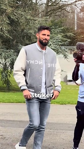 Who Are the 10 Most Handsome Football Players? #FootballCrushes #MostHandsomeAthletes #Top10Footballers #SportsHotties #FootballStars | Celebrity Gossip999