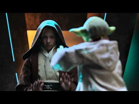 Spin Master | STAR WARS: Legendary Yoda robotic toy