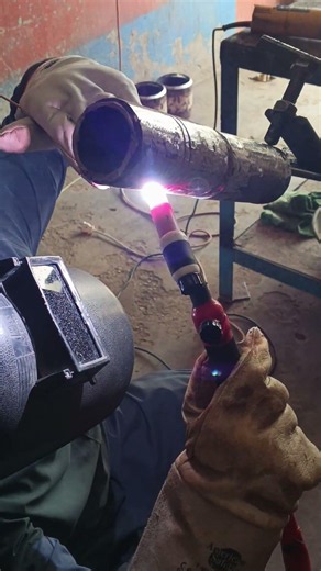 #overhead #gtaw #torch #position 🤎❤️❤️#weldingtraining #weldingtraining #gtaw #6g #tigwelding #weld