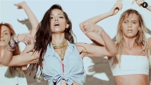 Lariss - Dale Papi Official Video