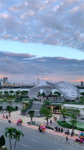 Exploring Urban Landscapes: A Walk Through the City