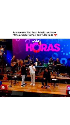 sua nota music on Instagram: "Bruno, conhecido nacionalmente como integrante da dupla sertaneja Bruno & Marrone, é um dos nomes mais marcantes da música brasileira. Com uma carreira sólida construída ao longo de décadas, ele conquistou o público com sua voz grave, interpretação intensa e inúmeros sucessos que atravessam gerações. Além da trajetória consagrada nos palcos, seu filho Enzo Rabelo também vem ganhando destaque pelo talento musical. Desde muito jovem, Enzo demonstrou interesse pela mús