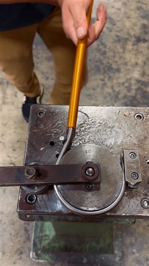 AFTCO on Instagram: "AFTCO Aluminum Gaffs. The gold standard. Made in the USA. 🇺🇸 🎥: @jennybloyer #aftco #anyfishanywater"