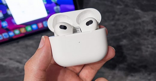 Apple rolling out new firmware version 4C170 for AirPods 3 - 9to5Mac