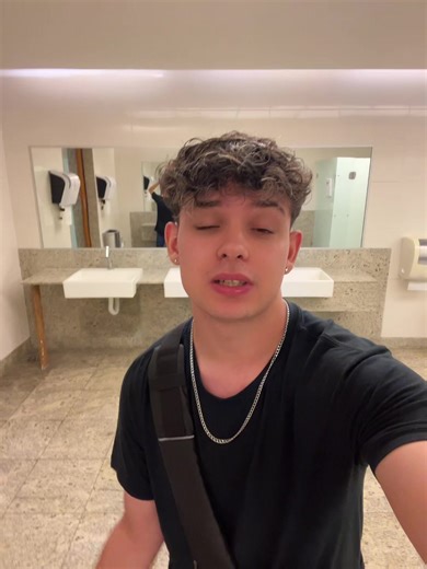 Não sou comprometido 👀