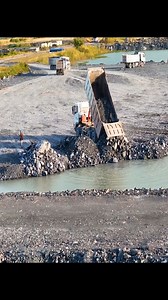 EP06!Happy Start to Project Risky! With a 25T and a dozer, the lake surface was removed, resulting in a tall road distance. | Lewis Mcinally