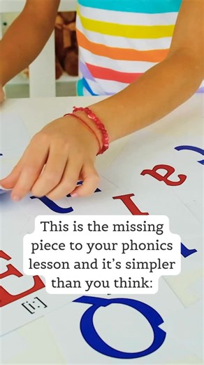 StepUp to Learn | Educational Software on Instagram: "If your phonics lessons aren’t translating into fluent reading it’s time to add the missing piece: movement. The brain learns best when it can connect: ✔️ Visuals (letter shapes) ✔️ Sounds (phonemes) ✔️ Movement (cross-body motion, rhythm, repetition) For example: 🧠 March while repeating word families 🧠 Cross-crawl while saying letter sounds 🧠 Clap syllables or spell sight words out loud This engages the whole brain improving memory, fluen