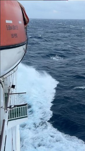 We will NEVER forget this turbulent crossing!😱🚐 🤮