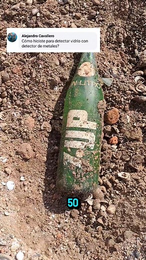 9.6K views · 5K reactions | Aveces es así como hallamos botellas detectando metales ! Pura casualidad! #detectoristas #detector #detectores #metaldetecting #reelsinstagram #reelsfacebook #reelviral #historia #Argentina #botellas | Charly Detectando | Facebook