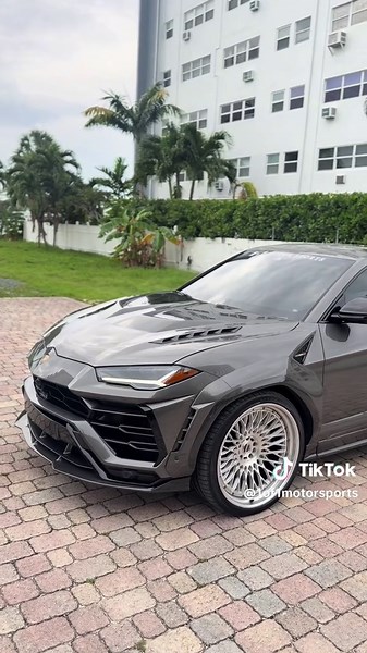 Big body Urus #lamborghini #viral #1of1motorsports | urus lamborghini