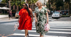 Tendance printemps-été 2024 : 12 modèles de robes longues grande taille (elles sont canons !)