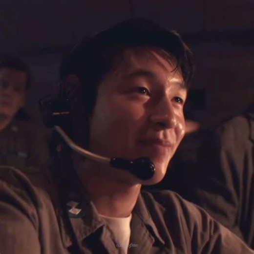 KDRAMA ︎♡ | Hong kyung speaking English in ‘good news’ 😍 - available on Netflix ✮⋆˙ CREDITS!! : o.oneofme/ tt ➸ kmovie: good news... | Instagram