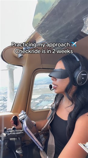 THE FLYEST✈️ on Instagram: "Working on Approaches✈️ #pilot #aviation #flighttraining #studentpilot"