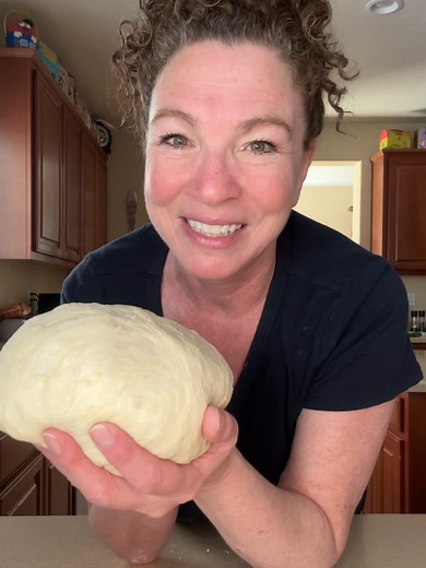 Quick and Easy Pizza Dough Recipe Without Mixer