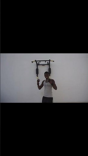 Exercice Biceps Maison avec Barre Fixe 🔥💪