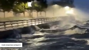 505K views · 2.4K reactions | DRAMATIC VIDEO | Waves crash on Manatee River boardwalk in Bradenton. Watch more videos: https://bit.ly/4eyzSX2 | WFLA News Channel 8 | Facebook