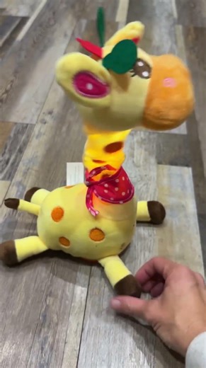 Cutest dancing talking giraffe, great entertainment