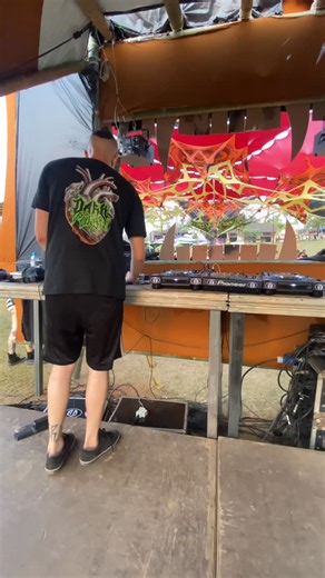 Pedro Melito / Dark Wish on Instagram: "Sdds de uma open air né meu filho kk Dark Wish open for bookings 🇧🇷🌎 @wiracocha_festival 🖤🤟🏼"