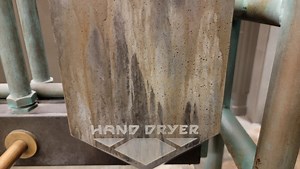 Labels Added to Hand Dryers in Star Wars: Galaxy’s Edge Following Guest Confusion | Chip and Company
