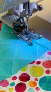 Just learning to quilt? Practice your binding on small projects until you get the hang of it. There are a lot of different techniques to try, but this is an easy one to start with: ✂️ Start with your binding on the wrong side of your quilt. This allows your nice topstitching to show on the front of your quilt rather than trying to catch the binding on the back. ✂️ To begin, unfold your binding strip then fold down a corner at a 45° angle. Stitch about 4" then close the binding strip and sew thro