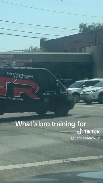 Out in a public server is crazy 😂 what’s bro trading for #fyp #tylertx #tyler