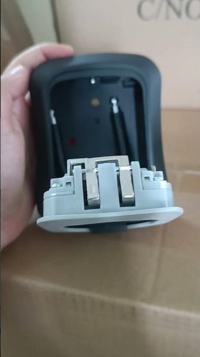 Unboxing: Waterproof 4-Digit Key Lock Box – Hang on Door Knob or Mount to Wall