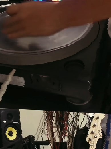 Turntable scratching 🤺 #scratchers #freestyle #hiphop #scratch