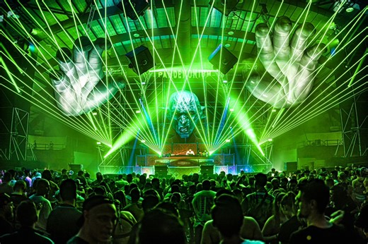 This was Pandemonium - The Dark Dimension! Do you want to secure your access to 𝗣𝗮𝗻𝗱𝗲𝗺𝗼𝗻𝗶𝘂𝗺 𝟮𝟬𝟮𝟰? It's already possible to claim your ticket for our 𝟮𝟬-𝘆𝗲𝗮𝗿 𝗮𝗻𝗻𝗶𝘃𝗲𝗿𝘀𝗮𝗿𝘆 on November 16th. If you have purchased a ticket for Pandemonium in the past years or subscribed to our newsletter, you can enter your email address in the promotion code option during the checkout of your Die Hard XX ticket. | Cyndium