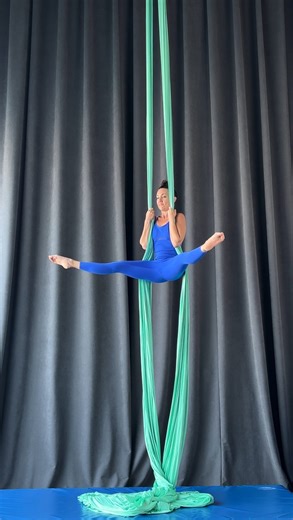 ⏰ Slow-mo inversion challenge! How slow can you go? Invert all the way over, then return to your starting position with as much control as you can. Try it, save this for your next training session and tag @aerialphysique so I can cheer you on! 💪 If you are looking to improve your inversions, whether that's inverting in the air consistently or building strength for straight-arm inversions, I have something special for you. 🤩 ⌛️Our Elevate Your Training Sale ends very soon, on Sunday, November 3