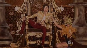 Reviven a Michael Jackson en directo a través de un holograma