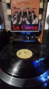 19K views · 1.2K reactions | LOS TUKAS Paloma Piquito De Oro Álbum: Paloma Piquito De Oro Okeh Discos | La Cueva | Facebook