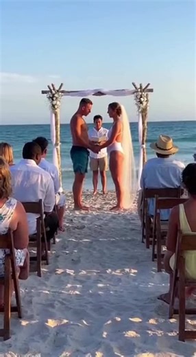 Bride's Dress Disaster Causes Wedding Panic