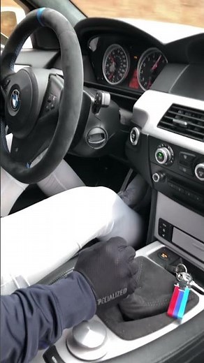 Manual V10 M5? Yes please! 🔊 #shorts