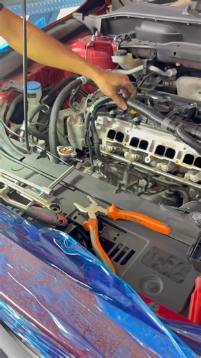 Mazda Direct Injection 🚗💨 Walnut Blasting = Fuel Saving Power Restored! Mazda Skyactiv Direct Injection engine will slowly build up carbon on intake valves 🧱 Normal fuel additive ❌ cannot clean this 🌰 Walnut Blasting Cleaning • ✅ Removes stubborn carbon safely • ⛽ Improves fuel efficiency • 🚀 Restores lost power & throttle response • 😌 Smoother idle & acceleration • 🔥 Engine breathes better again 📉 Symptoms you may notice: • Poor pickup • Higher fuel consumption • Rough idle • Engine fee