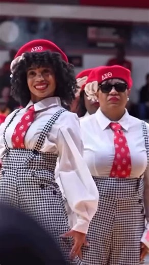 @lay_doee pearl pRecisioN 🔺 #delta #dst #deltasigmatheta #1913 | Greek Yard